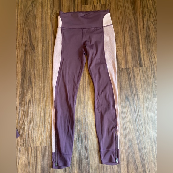 Allyson Felix Athleta sports top and leggings set - Picture 4 of 8